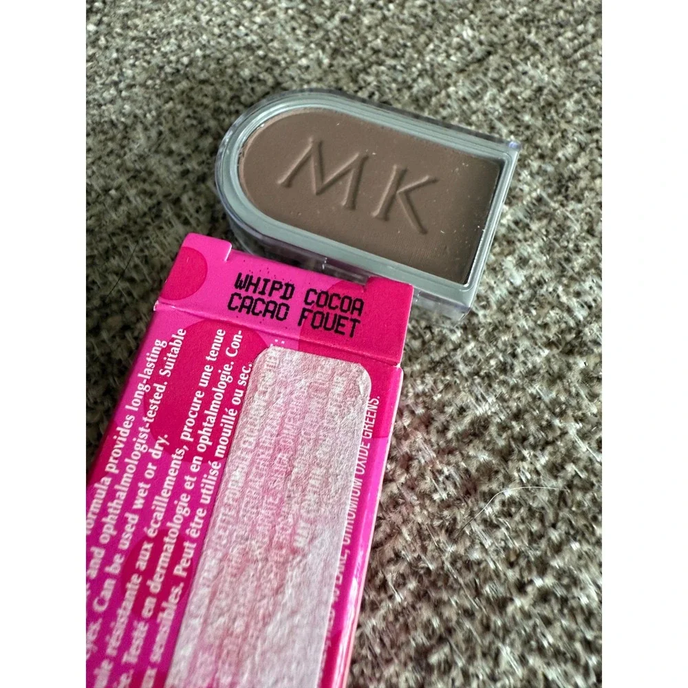New In Box Mary Kay Signature Eye Color Whipped Cocoa‎